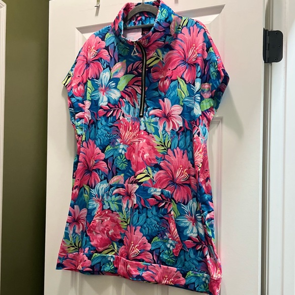 3/$19 Rebel Raven Tropical floral short sleeve 1/4 zip tunic top - Picture 6 of 13